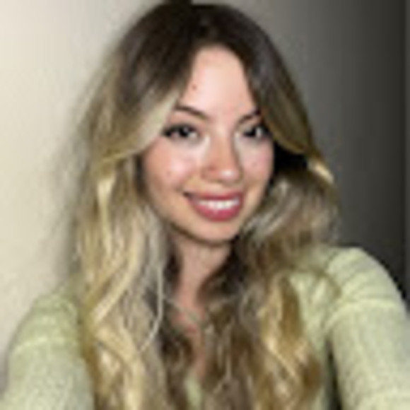 Meet your Posher, Hailey - Picture 1 of 1